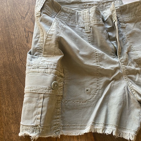 NWT American Eagle Women’s 90s Boyfriend Shorts - Picture 4 of 10